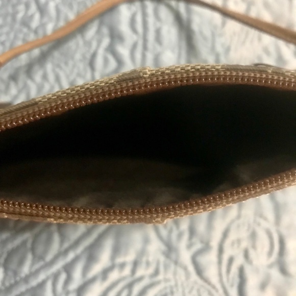 Coach Wristlet Authentic - Picture 3 of 4